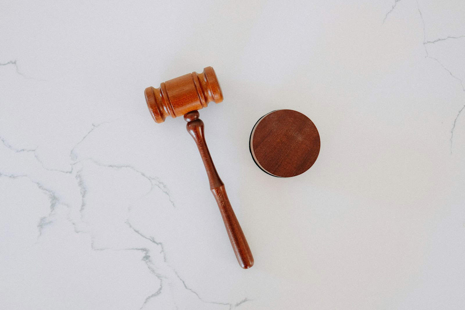 Choosing the Best Legal Representation: Key Factors to Consider