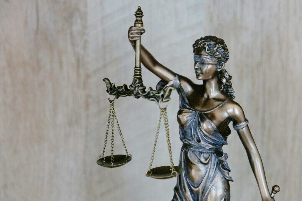 How Securities Attorneys Build a Case Against a Rogue Broker